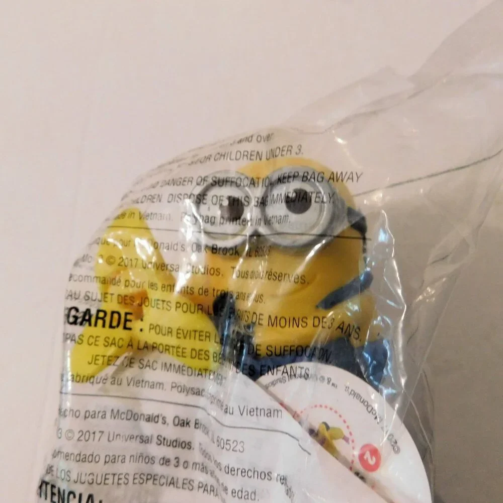Despicable Me 3 Banana Launcher Minion McDonalds Happy Meal Toy 2017 New Sealed - Picture 3 of 4
